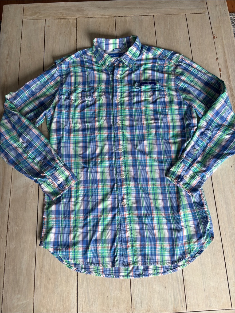 Southern Tide Blue Green Plaid Nylon Venting Fishing 🎣 Button Down Shirt Medium